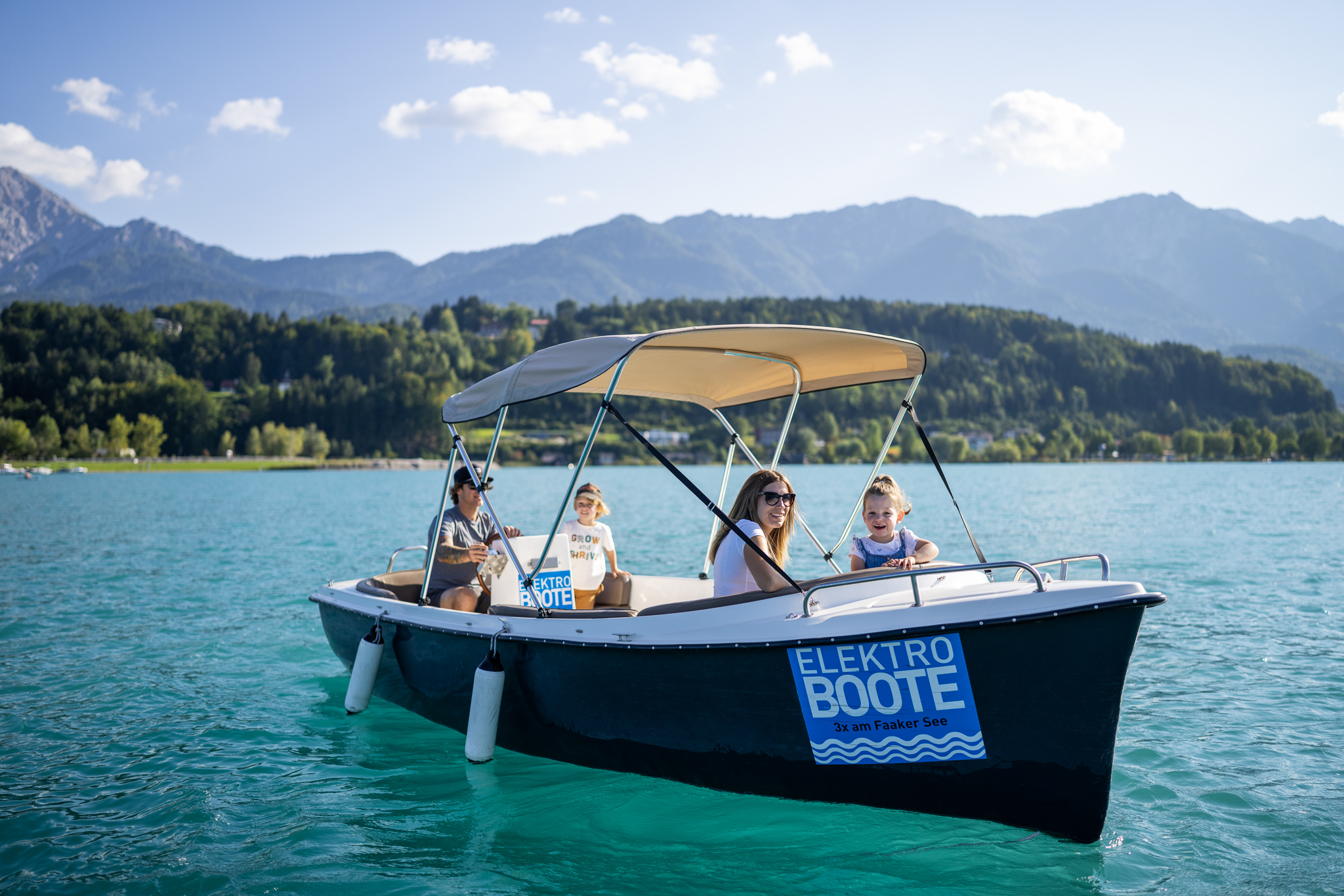 Electric Boats 3x on the Lake Faaker See