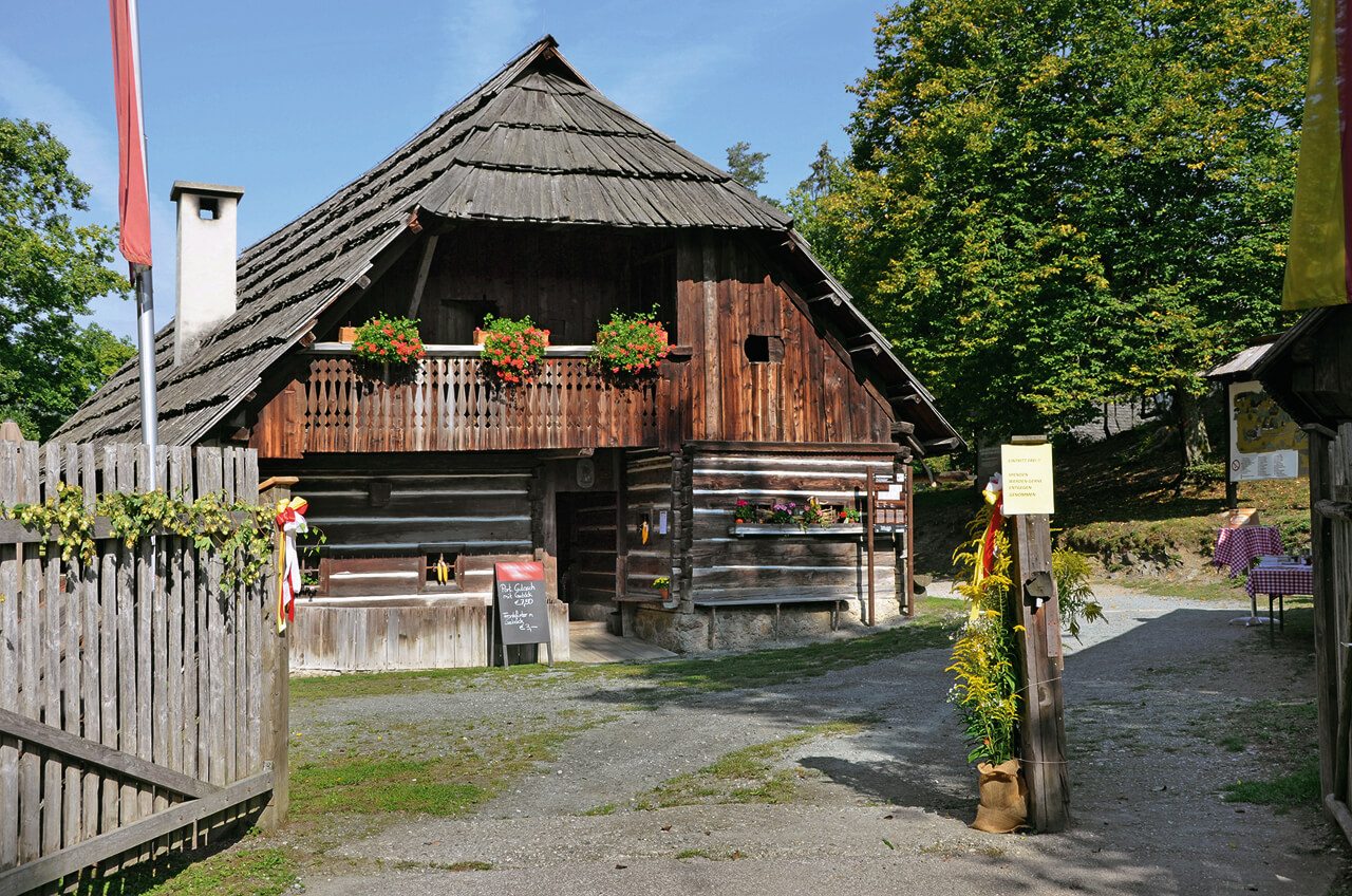 Kärntner Freilichtmuseum Maria Saal